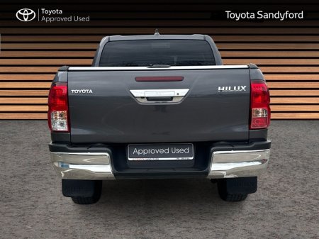 2023 Toyota Hilux - photo 4