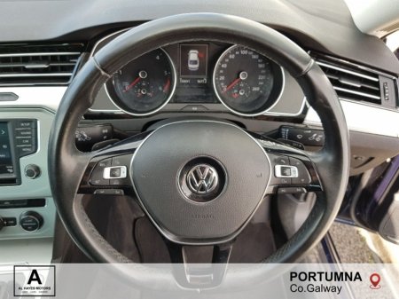 2017 Volkswagen Passat - photo 10