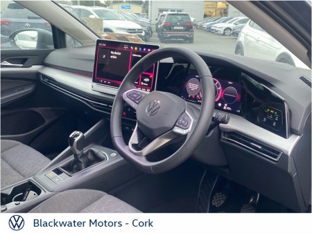 2026 Volkswagen Golf - photo 2