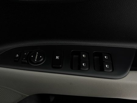 2020 Kia Stonic - photo 35