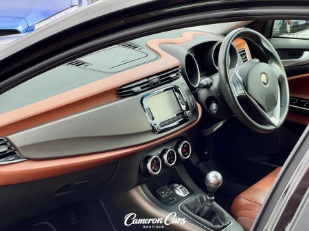 2014 Alfa Romeo Giulietta - photo 25