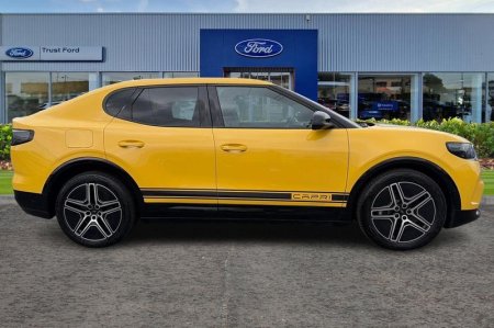 2025 Ford Capri - photo 3