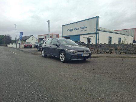 2023 Volkswagen Golf LIFE 2.0 TDI 115HP 5DR