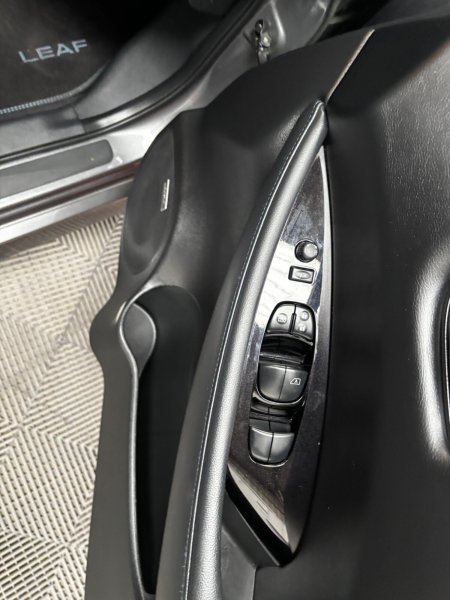 2022 Nissan Leaf - photo 16