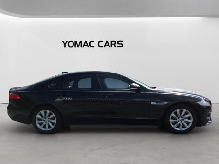 2018 Jaguar XF - photo 2