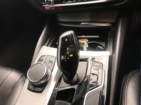 2017 BMW 5-Series - photo 9