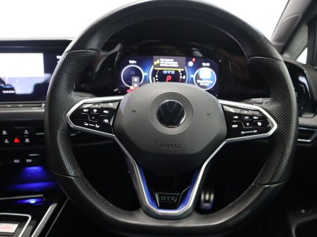 2023 Volkswagen Golf - photo 11