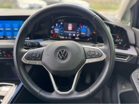 2023 Volkswagen Golf - photo 7