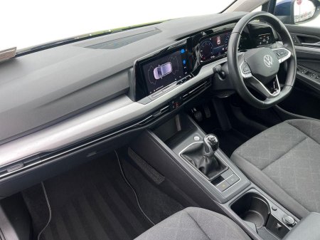2024 Volkswagen Golf - photo 2
