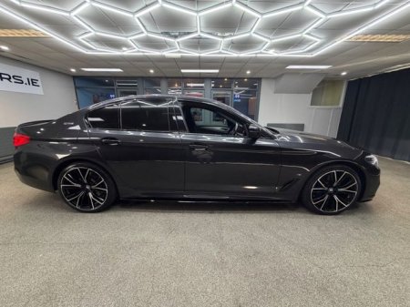 2018 BMW 5-Series - photo 9
