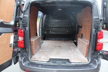 2022 Vauxhall Vivaro - photo 22