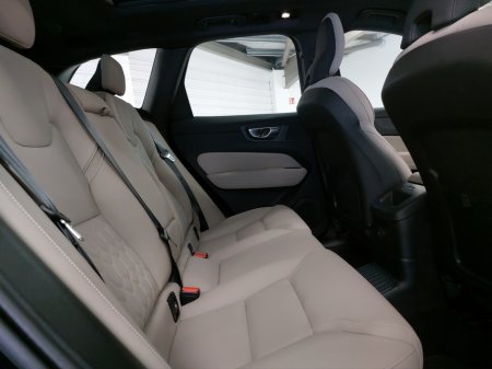 2026 Volvo XC60 - photo 7