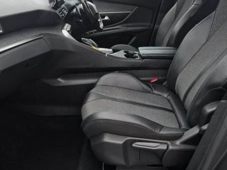 2023 Peugeot 5008 - photo 13