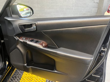 2015 Toyota Camry - photo 14