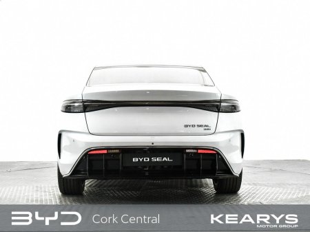 2026 BYD SEAL - photo 2