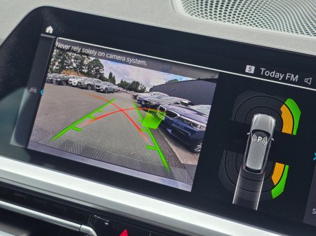 2022 BMW 3-Series - photo 6