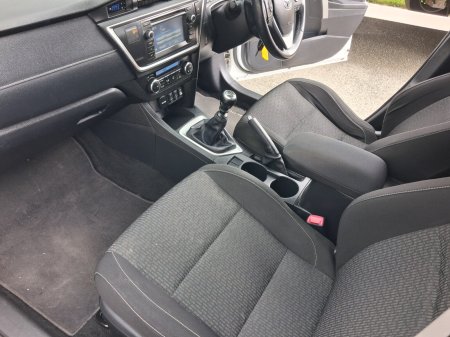2015 Toyota Auris - photo 27