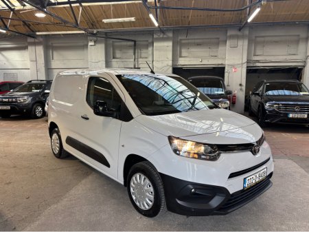 2022 Toyota Proace City 1.5 dsl 3 seat 6 speed €12804 THIS PRICE IS VAT EXCLUSIVE Finance Available own this van from €6