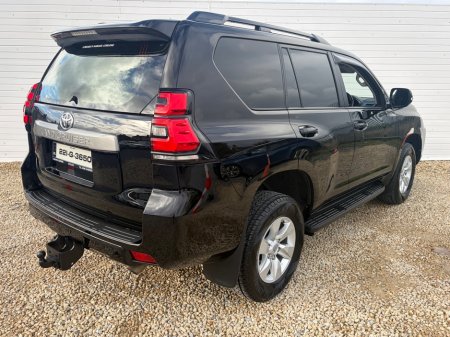 2022 Toyota Land Cruiser - photo 4