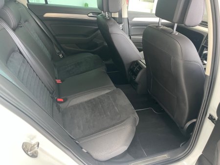 2019 Volkswagen Passat - photo 11