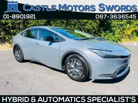 2023 Toyota Prius - photo 2