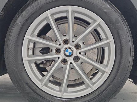 2023 BMW 5-Series - photo 14