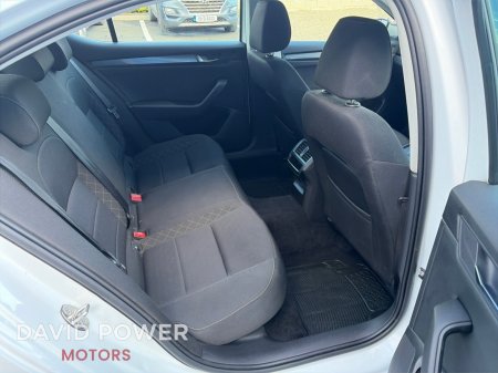 2016 Skoda Superb - photo 12