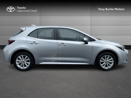 2024 Toyota Corolla - photo 3