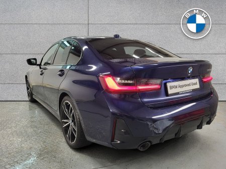 2024 BMW 3-Series - photo 2