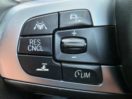2017 BMW 5-Series - photo 28