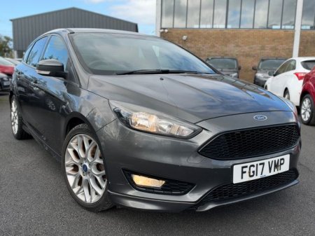 2017 Ford Focus - photo 2