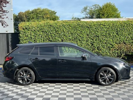 2021 Toyota Corolla - photo 2