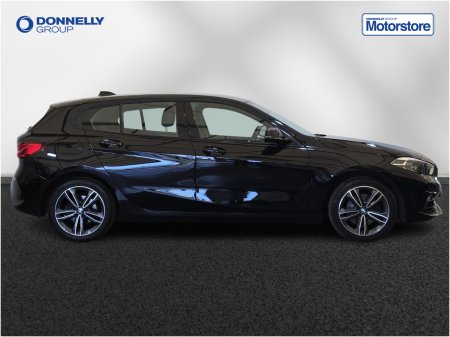 2021 BMW 1-Series - photo 3