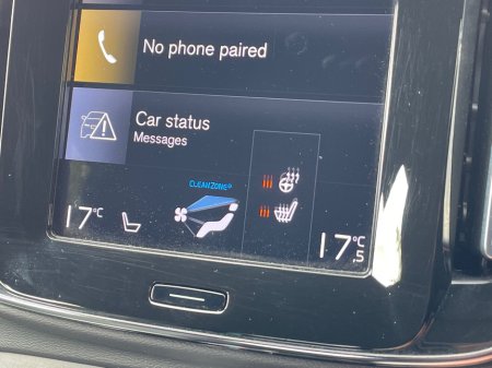 2023 Volvo XC40 - photo 9