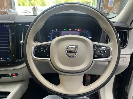 2022 Volvo XC60 - photo 9
