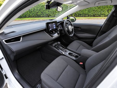 2019 Toyota Corolla - photo 17