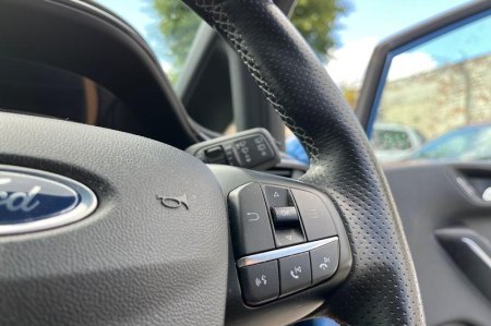 2020 Ford Fiesta - photo 26