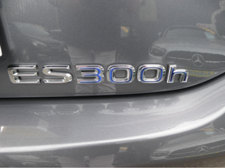 2021 Lexus ES - photo 2