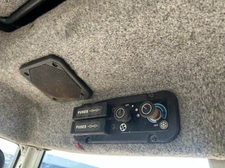 2000 Massey Ferguson 382 - photo 10