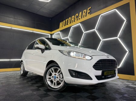 2016 Ford Fiesta - photo 2