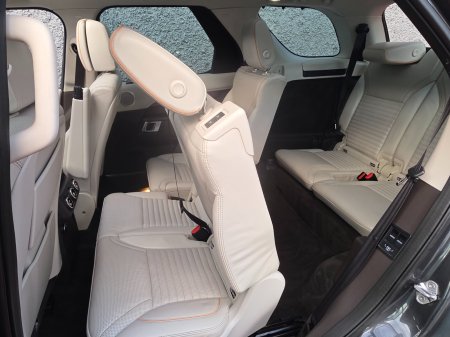 2017 Land Rover Discovery - photo 18