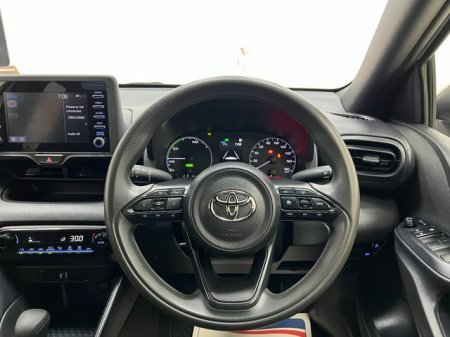 2021 Toyota Yaris - photo 16