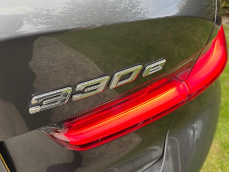 2022 BMW 3-Series - photo 18