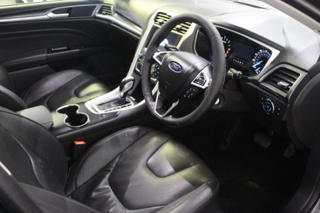 2017 Ford Mondeo - photo 27