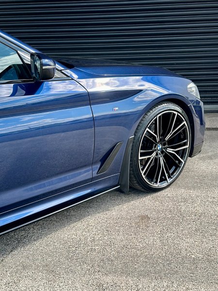 2018 BMW 5-Series - photo 9