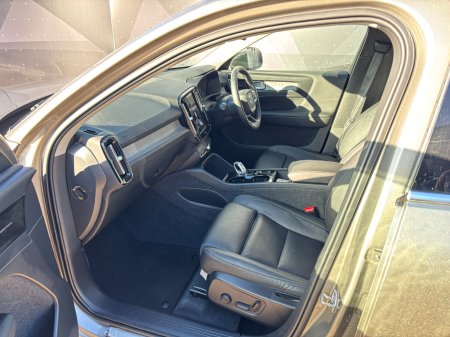 2021 Volvo XC40 - photo 4