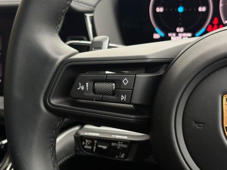 2025 Porsche Panamera - photo 13