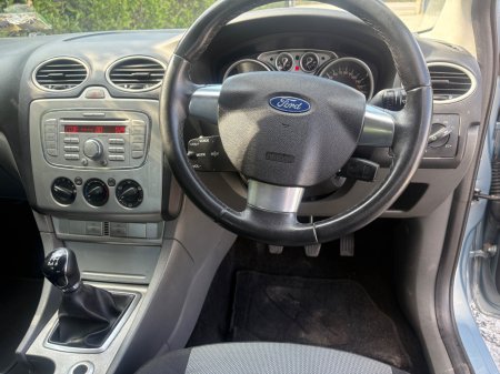 2010 Ford Focus - photo 8