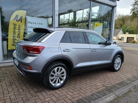 2024 Volkswagen T-Roc - photo 7