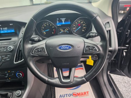2015 Ford Focus - photo 5